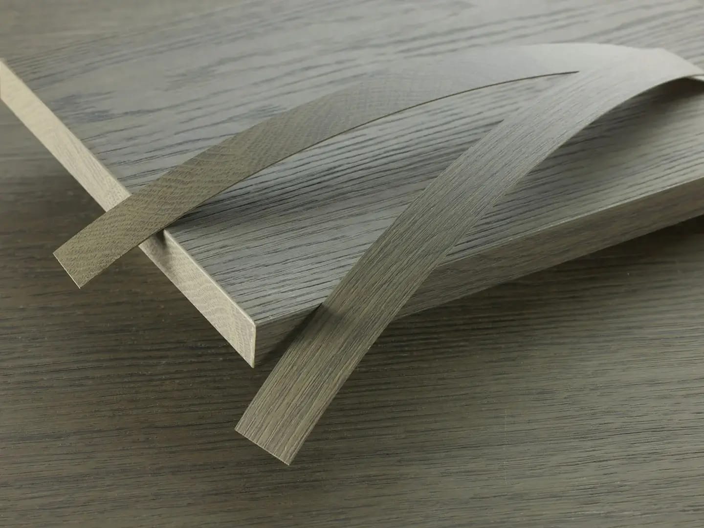 RealGrain Genval swatch.